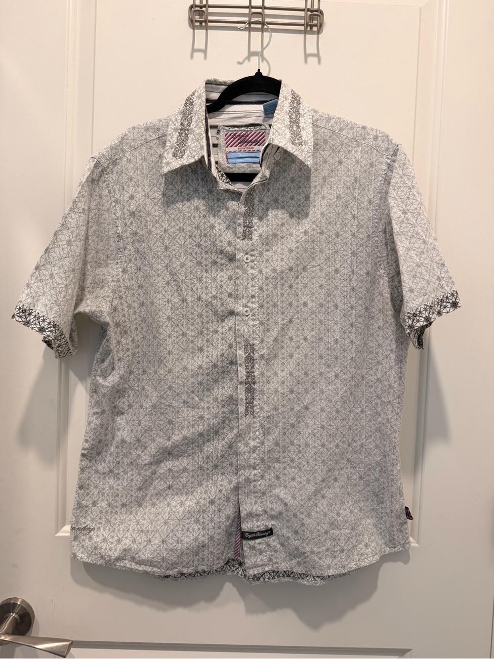 English Laundry Promenade
Short Sleeve Button Down
Shirt Size L